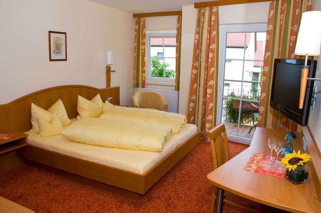 Gasthof Rose Hotel Flachslanden Room photo